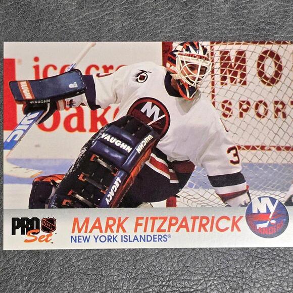 Other - 1992-93 Pro Set #107 Mark Fitzpatrick Hockey Card